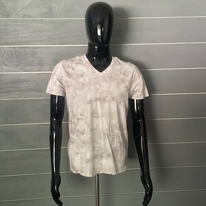 Hollister V-Neck Tee Size Men's Medium